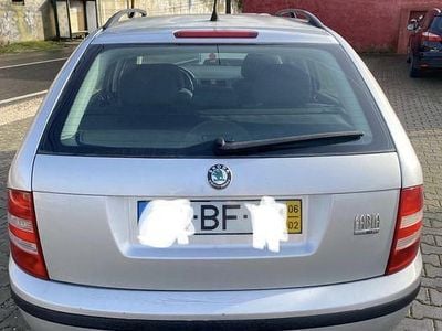 Usado 2006 Skoda Fabia Sedan | € 2.000