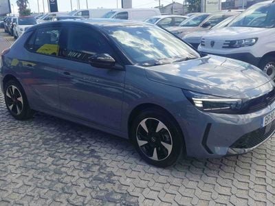 Cinzento Usado 2024 Opel Corsa-e Citadino | € 33.000