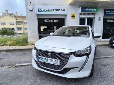 Peugeot e-208