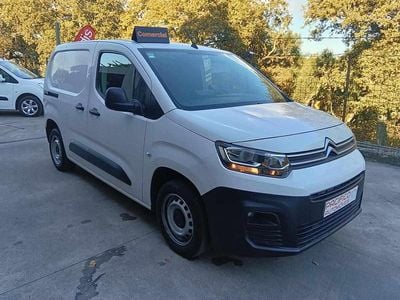Branco Usado 2020 Citroën Berlingo Monovolume | € 14.000 (Preço justo)