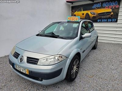 Cinza Usado 2003 Renault Mégane II | € 1.750 (Bom preço)