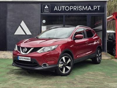 Vermelho Usado 2015 Nissan Qashqai Premium Edition SUV | € 13.990 (Preço justo)