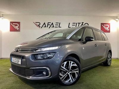 Cinza Usado 2021 Citroën C4 Shine Monovolume | € 18.750 (Preço justo)