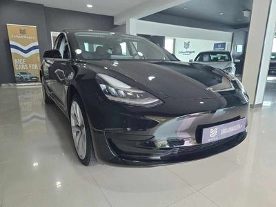 Preto Usado 2019 Tesla Model 3 Standard Range Sedan | € 23.980 (Preço justo)