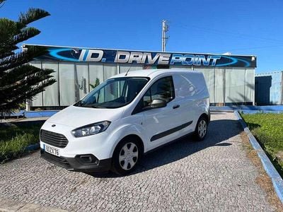 Usado Ford Transit 75 HP (55 kW) 2020 Branco Sedan