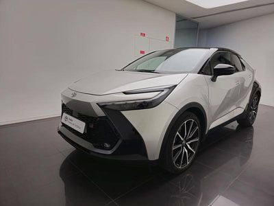 Cinza (pintura metalizada especial) Usado 2024 Toyota C-HR+ Edition SUV | € 46.750