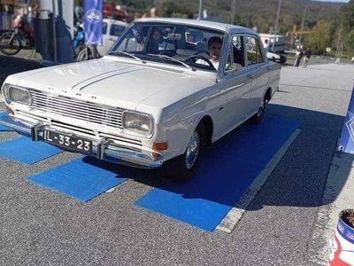 Usado Ford Taunus 75 HP (55 kW) 1968 Branco