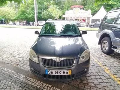 Usado Skoda Fabia Classic 70 HP (51 kW) 2008 Cinzento Citadino