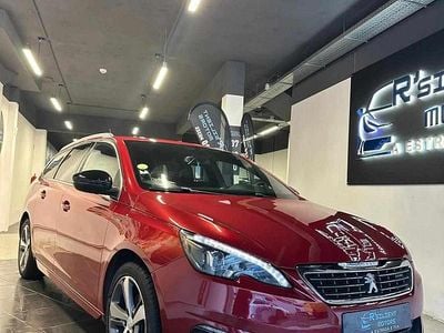 Usado Peugeot 308 SW 120 HP (88 kW) 2015 Vermelho Carrinha