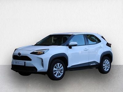 Branco (pintura metalizada especial) Usado 2024 Toyota Yaris Comfort | € 26.750 (Preço justo)