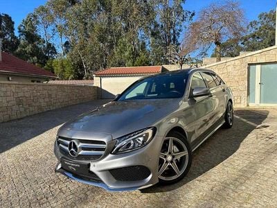 Cinzento Usado 2016 Mercedes C220 | € 23.950 (Preço elevado)