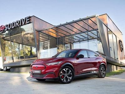 Vermelho Usado 2023 Ford Mustang Mach-E SUV | € 35.900