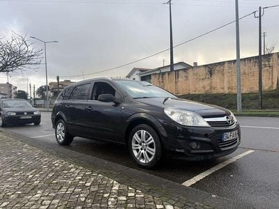 Usado Opel Astra 125 HP (91 kW) 2007 Sedan