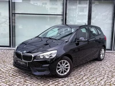 Usado BMW 216 Active Tourer 116 HP (85 kW) 2020 Preto Monovolume