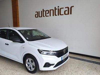 Branco Usado 2022 Dacia Sandero Essentiel | € 12.900 (Preço justo)