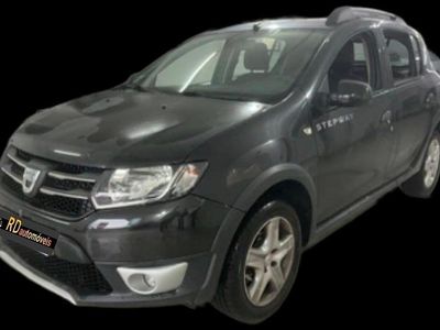 Usado Dacia Sandero 73 HP (53 kW) 2015 Preto