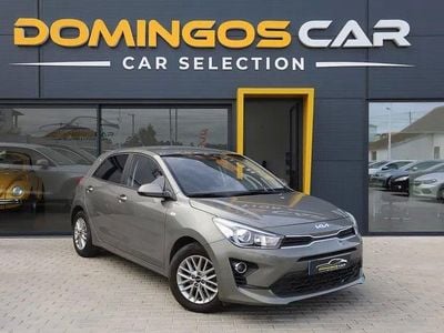 Usado Kia Rio 84 HP (61 kW) 2023 Cinzento