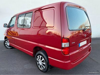 usado Toyota HiAce 2.500 D4D 6 lugares Imaculada