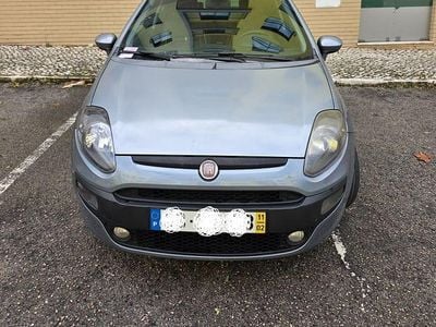 Usado 2011 Fiat Punto Evo Citadino | € 6.000 (Preço elevado)
