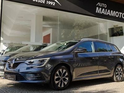 Usado Renault Mégane IV 115 HP (84 kW) 2022 Cinzento Carrinha