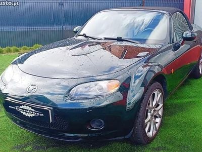 Usado Mazda MX5 Exclusive 126 HP (92 kW) 2008 Verde Cabrios