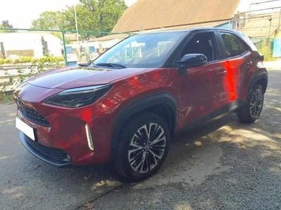 Vermelho Usado 2023 Toyota Yaris Hybrid | € 28.600 (Caro)