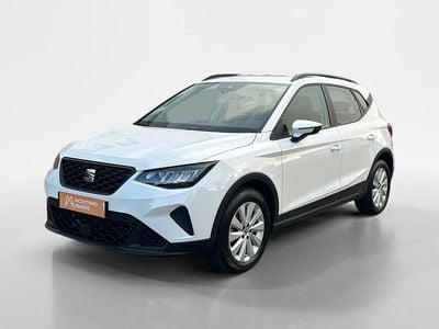 Branco Usado 2023 Seat Arona Style SUV | € 17.822 (Preço justo)
