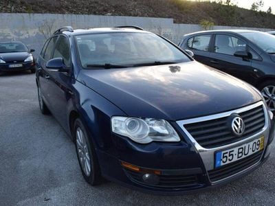 Usado VW Passat 105 HP (77 kW) 2006 Azul Carrinha