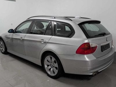 Usado BMW 318 143 HP (105 kW) 2008 Cinzento Carrinha