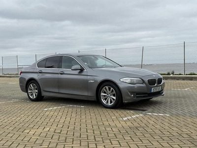 Usado BMW 520 163 HP (119 kW) 2010 Cinza Sedan