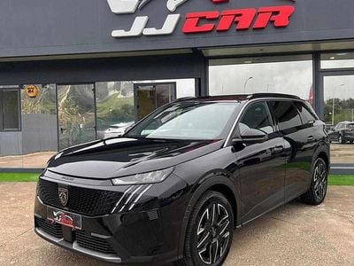 Usado Peugeot 5008 136 HP (100 kW) 2025 Preto SUV
