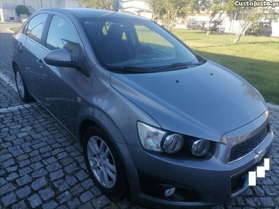 Cinza Usado 2011 Chevrolet Aveo Sedan | € 5.790