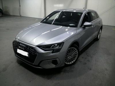 Usado Audi A3 Sportback e-tron 204 HP (150 kW) 2022 Cinzento Citadino
