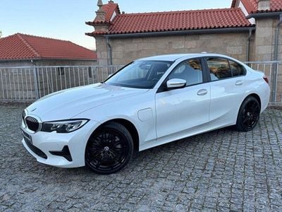 BMW 330e