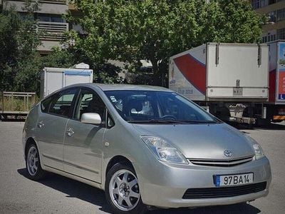 Cinza Usado 2005 Toyota Prius Citadino | € 4.900