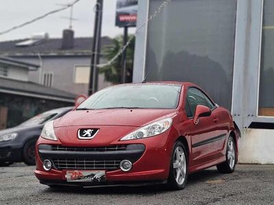 Vermelho Usado 2009 Peugeot 207 CC Cabrios | € 7.750 (Caro)