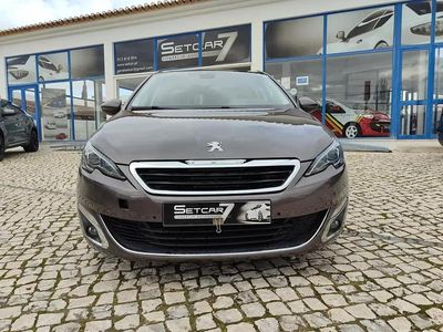 Usado Peugeot 308 SW Allure 130 HP (95 kW) 2015 Cinza Carrinha