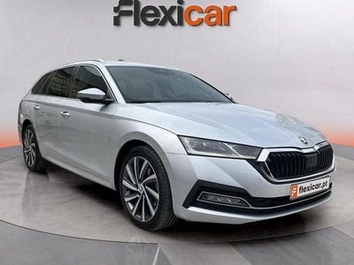 Usado Skoda Octavia 204 HP (150 kW) 2022 Cinzento Carrinha