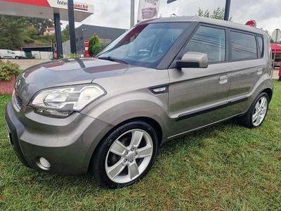 Cinzento Usado 2012 Kia Soul SUV | € 9.750