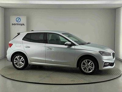 Usado Skoda Fabia Selection 80 HP (58 kW) 2025 Cinzento Citadino