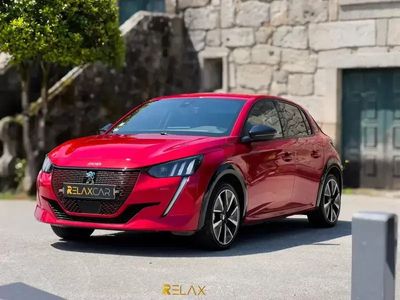 Peugeot e-208