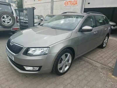 usado Skoda Octavia Break 1.6 TDi Elegance