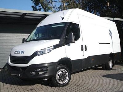 Branco Usado 2023 Iveco Daily Sedan | € 33.900 (Preço elevado)