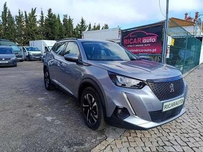 Cinza antracite Usado 2020 Peugeot 2008 Allure SUV | € 16.500 (Preço justo)