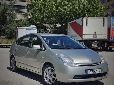 Cinza Usado 2005 Toyota Prius Citadino | € 4.900