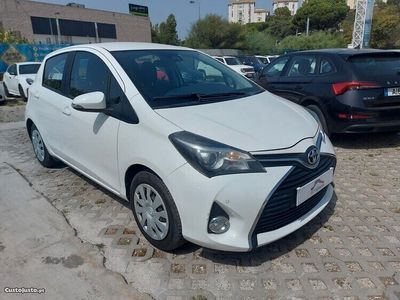 usado Toyota Yaris 1.4 D-4D 90 ACTIVE