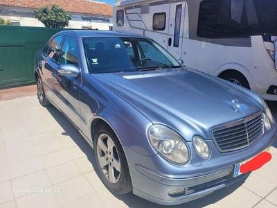 Mercedes E220