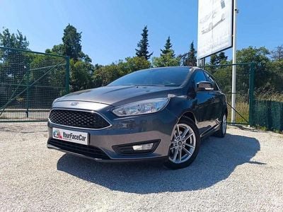 Usado Ford Focus 101 HP (74 kW) 2016 Cinzento