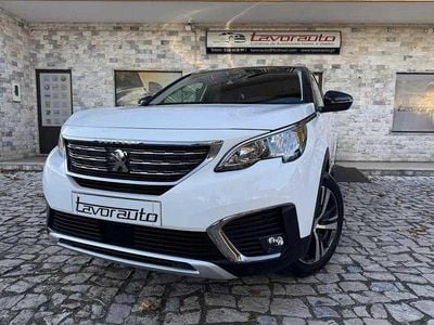 Usado Peugeot 5008 Allure 120 HP (88 kW) 2018 Branco Monovolume