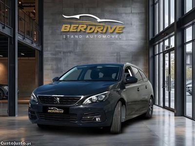 Cinza Usado 2020 Peugeot 308 Style Sedan | € 14.500 (Caro)